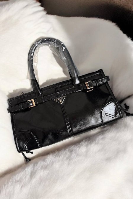 شنطة - PRADA Bonni / تركي المنشآ - اسود